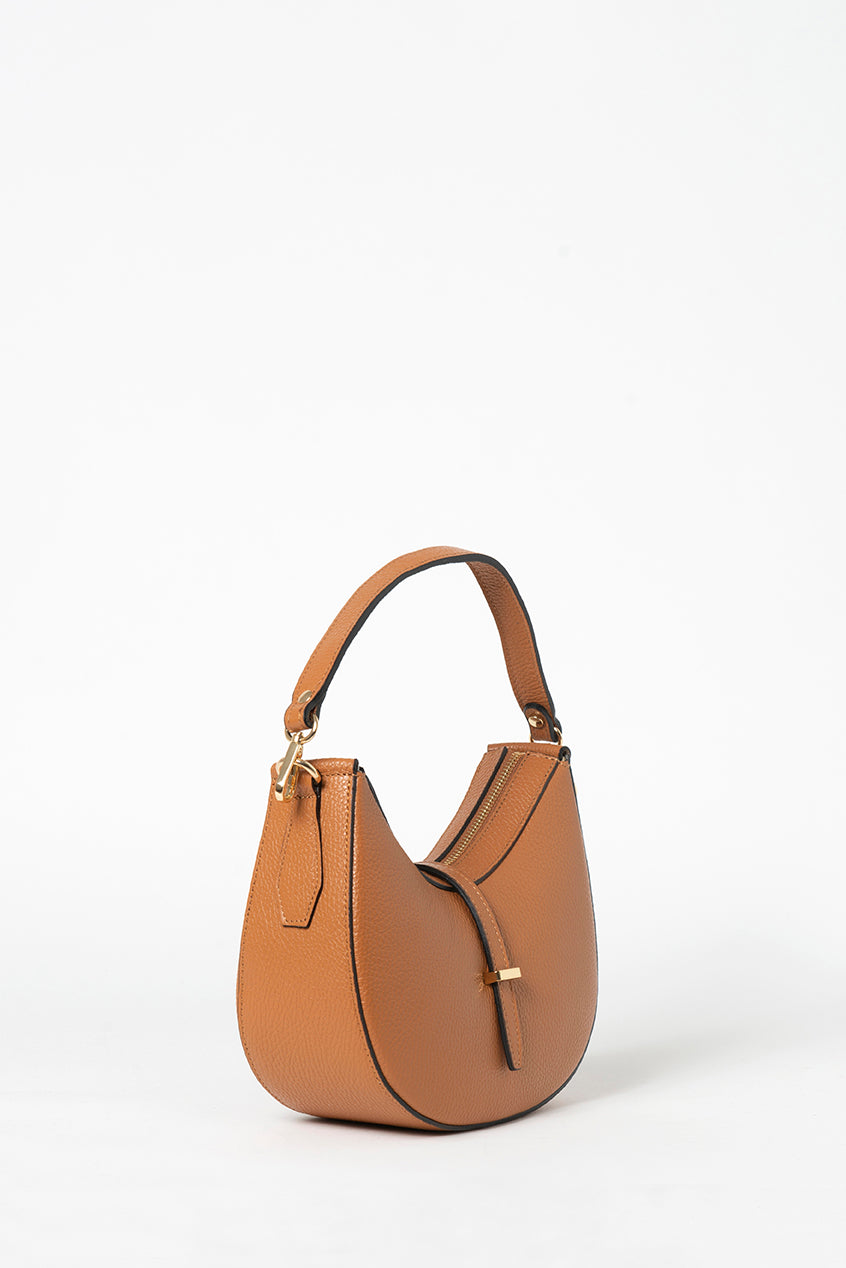 Elegant Italian leather shoulder bag in brown color. Its sophisticated silhouette is perfect for both casual and formal occasions.