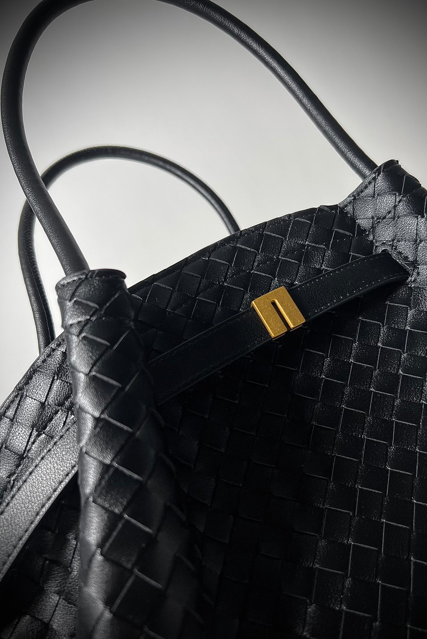 Venezia Woven Bag Black